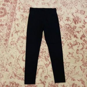 Black leggings for girls.